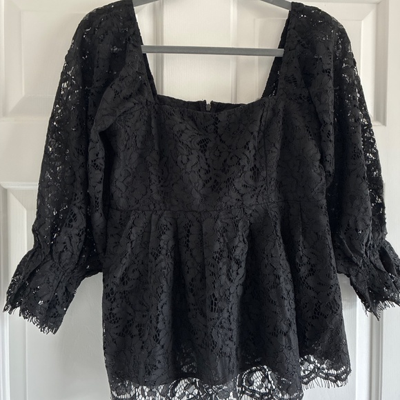 Tuckernuck Pomander Place black lace Daniella empire  waist blouse S - Picture 4 of 9